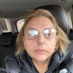 Meet your Posher, Afsaneh